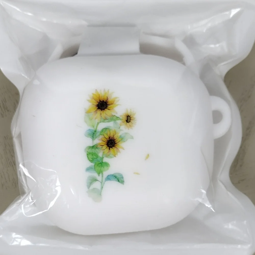 Sunflower Airpods Case Cover 🌻 - Picture 1 of 2